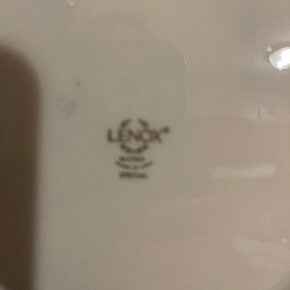Lenox SPECIAL ivory dinner plate - Picture 3 of 3